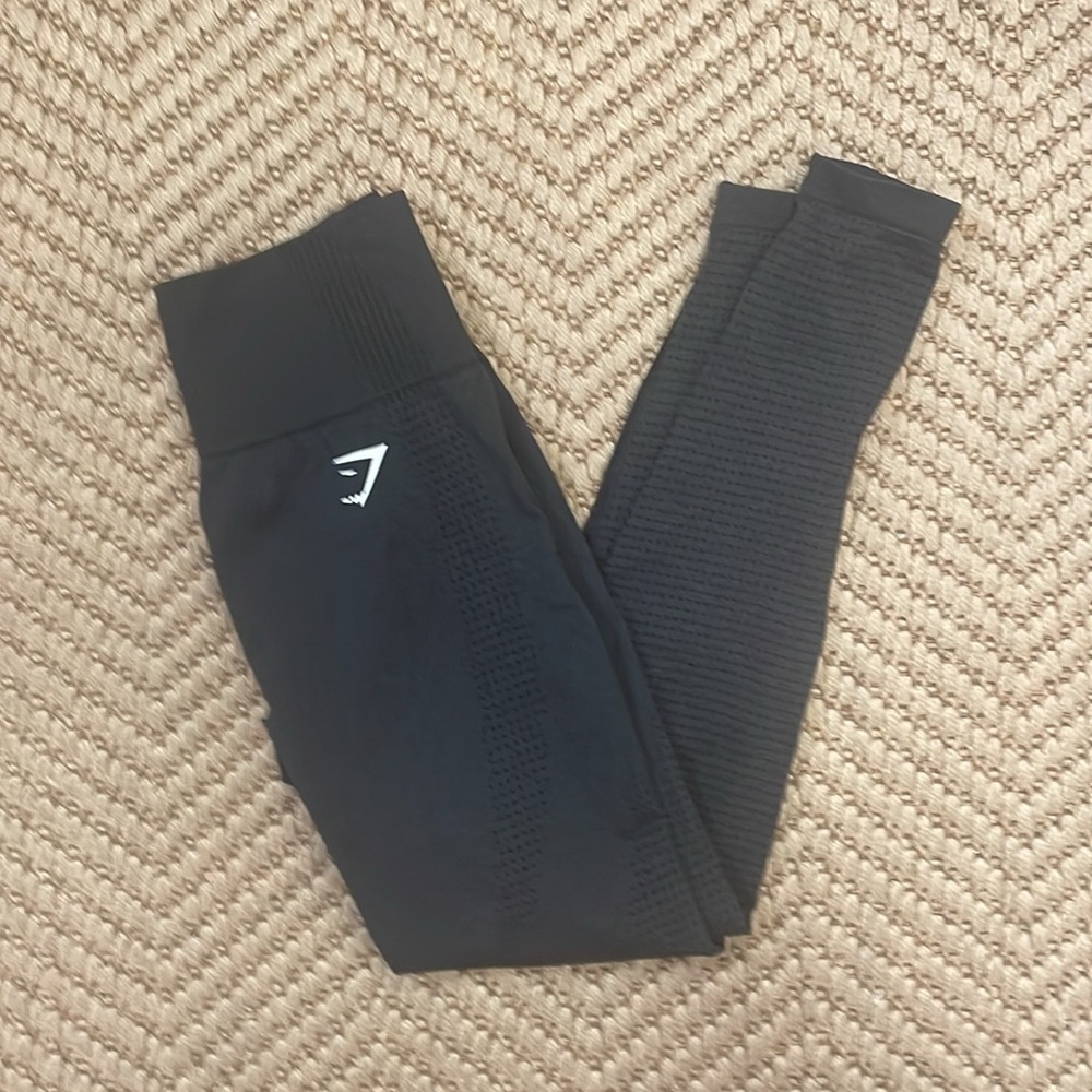 Gymshark - Athletic Workout Leggings - Charcoal Black - Small